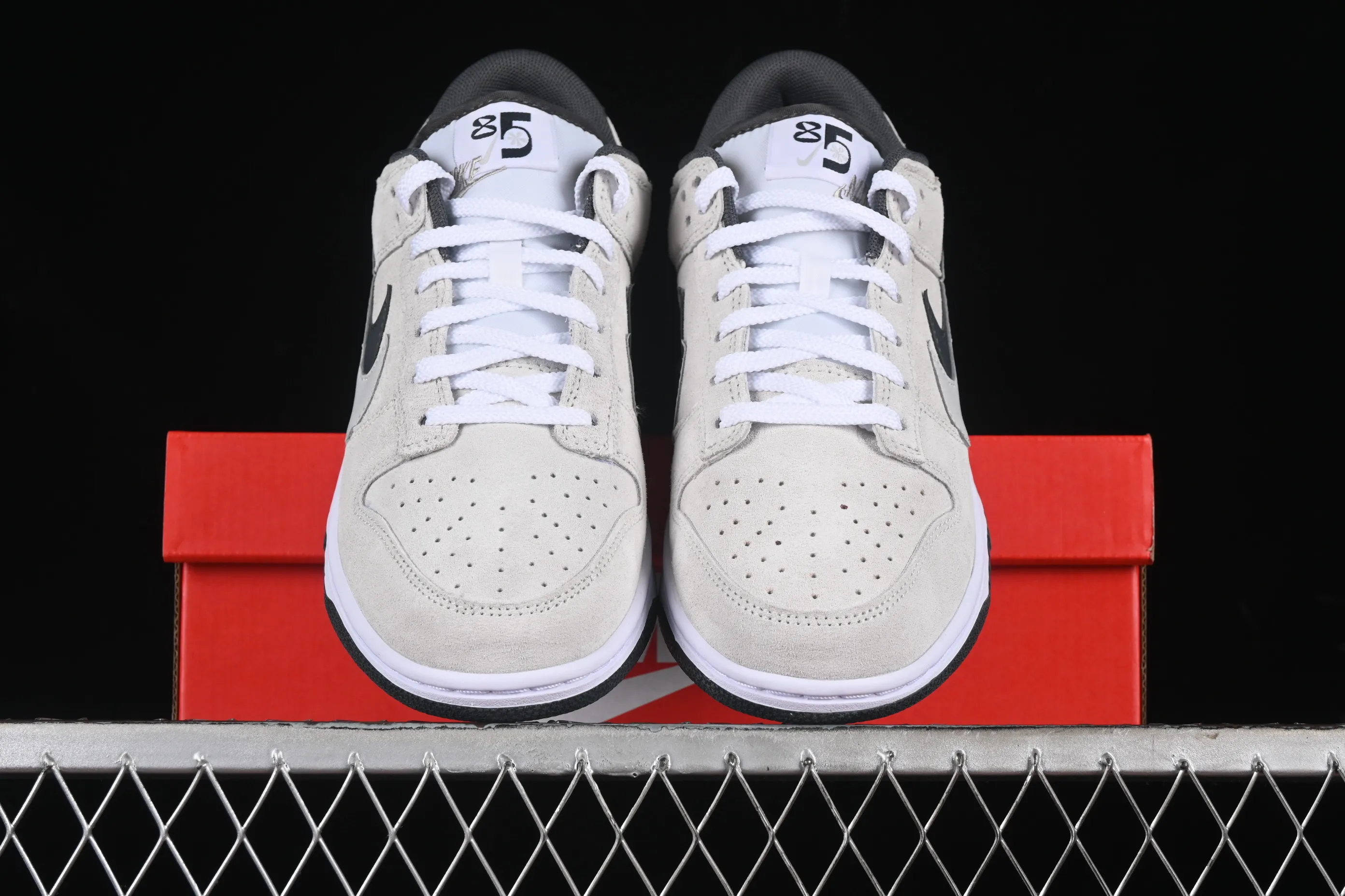 All categories Nk SB Dunk series Nk SB Dunk Low low-top sneakers CS version Nk Dunk Low 85 double hook series SB low-top sports and leisure sneakers HV1800-101
